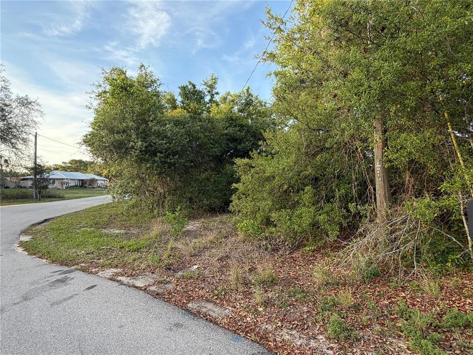En Venta: $45,000 (0.63 acres)