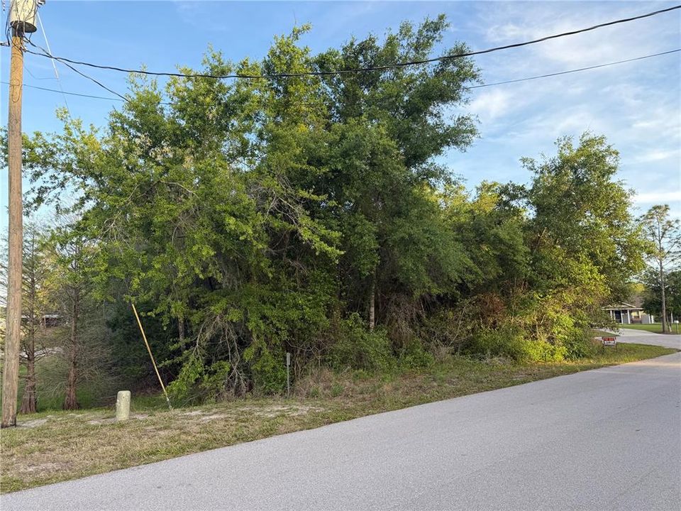 En Venta: $45,000 (0.63 acres)
