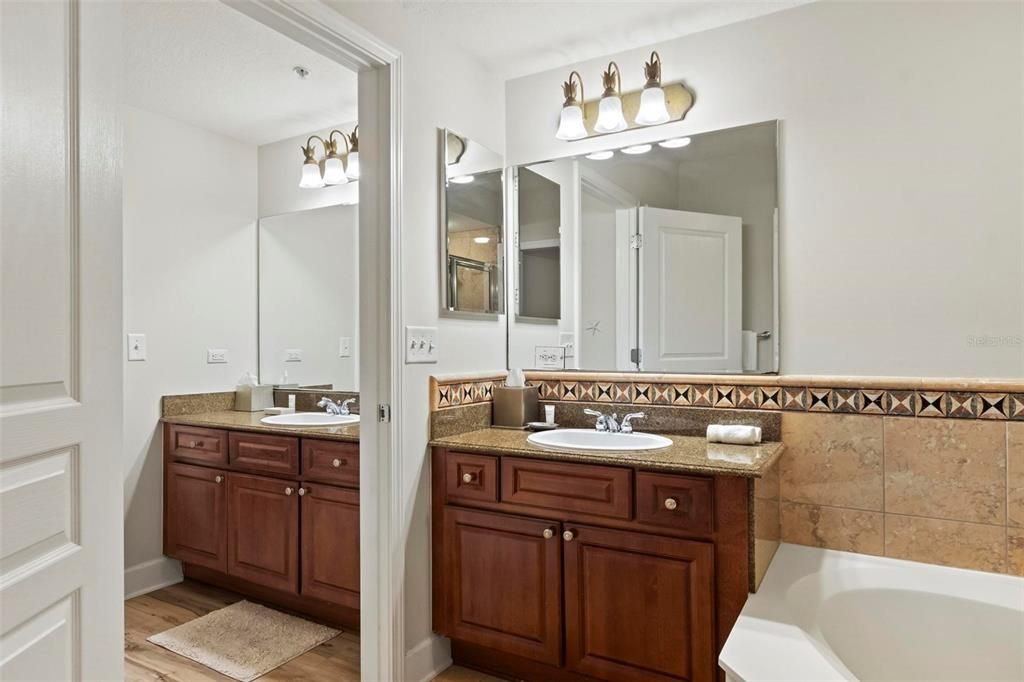 For Sale: $739,900 (3 beds, 3 baths, 1435 Square Feet)
