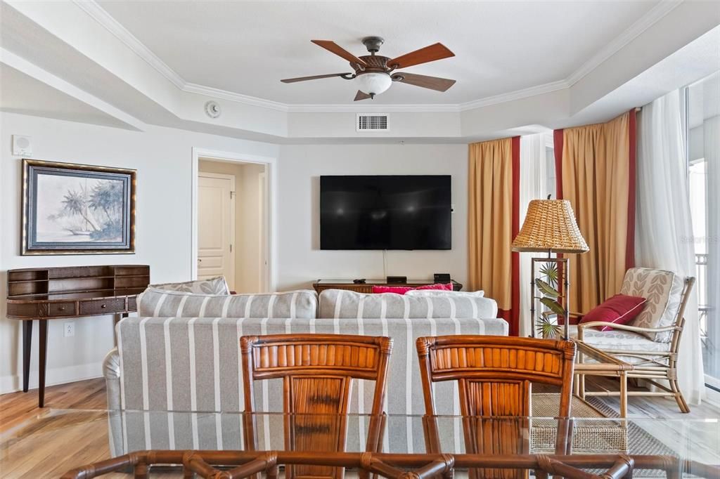 For Sale: $739,900 (3 beds, 3 baths, 1435 Square Feet)