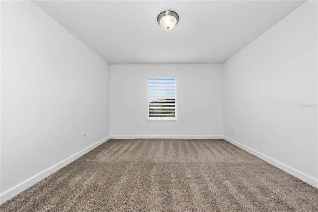En Venta: $445,000 (4 camas, 2 baños, 1982 Pies cuadrados)