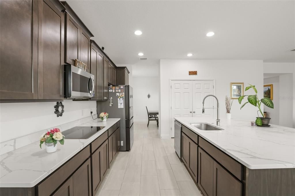 For Sale: $635,000 (5 beds, 3 baths, 4481 Square Feet)