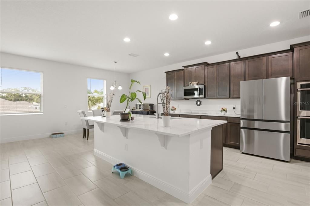 For Sale: $635,000 (5 beds, 3 baths, 4481 Square Feet)