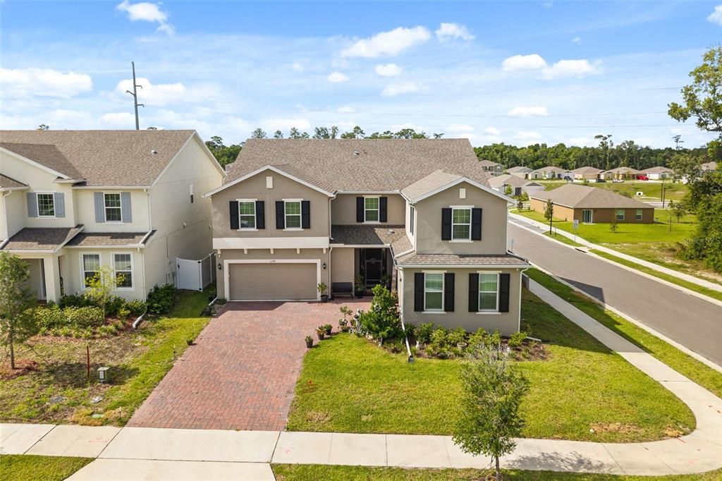 For Sale: $635,000 (5 beds, 3 baths, 4481 Square Feet)
