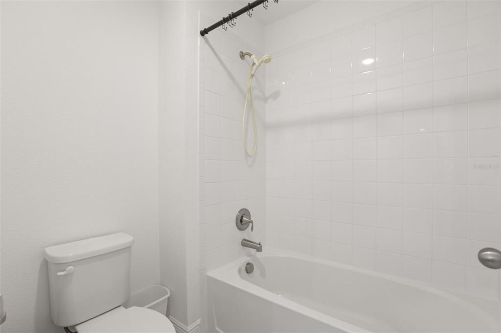 For Sale: $635,000 (5 beds, 3 baths, 4481 Square Feet)