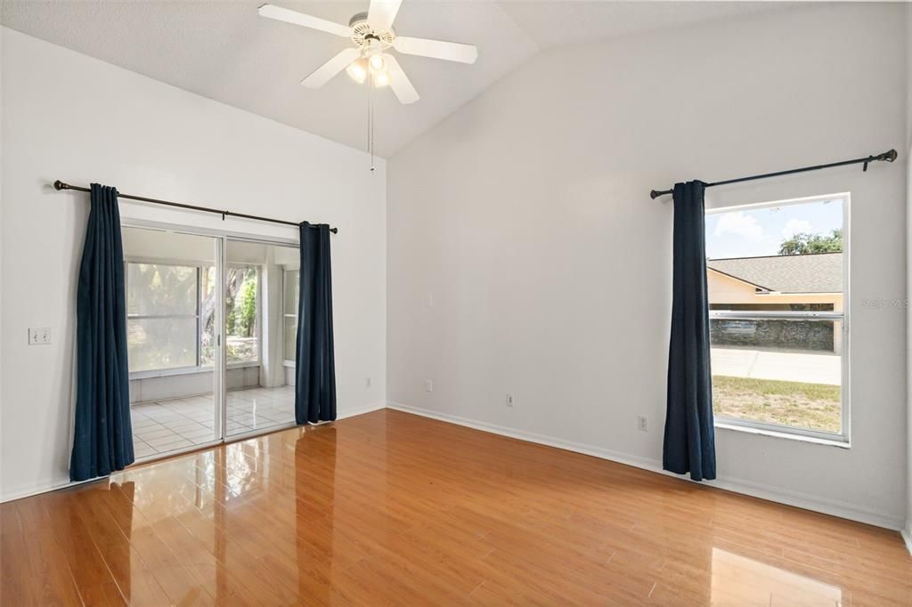 En Venta: $394,900 (3 camas, 2 baños, 1648 Pies cuadrados)