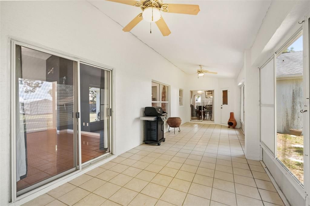 En Venta: $394,900 (3 camas, 2 baños, 1648 Pies cuadrados)