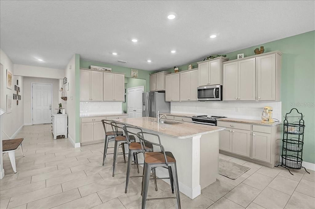 For Sale: $795,000 (5 beds, 3 baths, 3633 Square Feet)