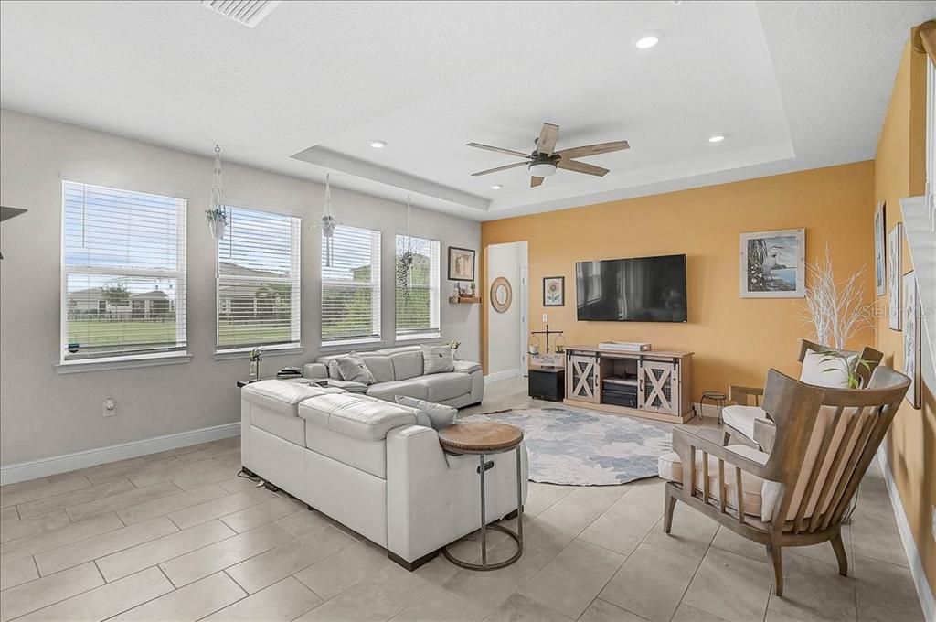 For Sale: $795,000 (5 beds, 3 baths, 3633 Square Feet)
