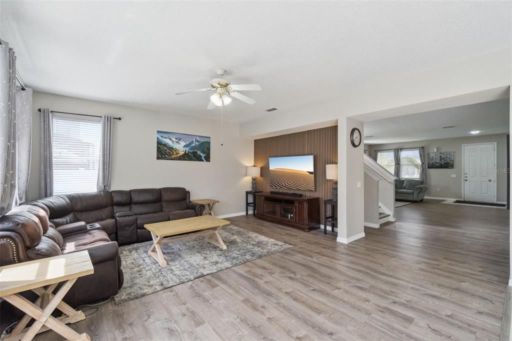 For Sale: $525,000 (5 beds, 4 baths, 3460 Square Feet)