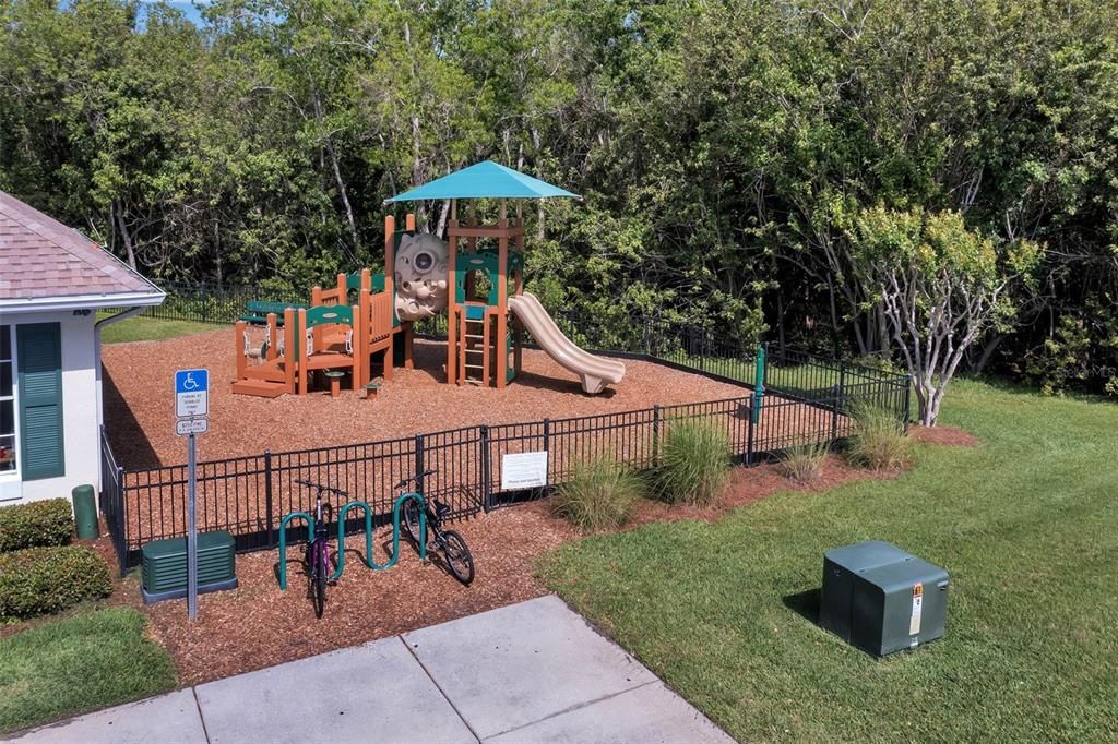 For Sale: $525,000 (5 beds, 4 baths, 3460 Square Feet)