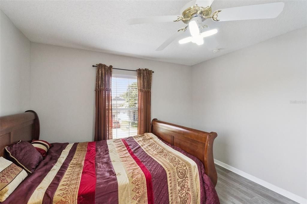 For Sale: $525,000 (5 beds, 4 baths, 3460 Square Feet)