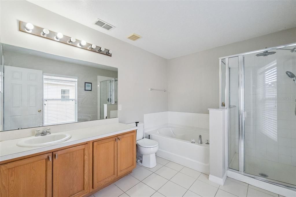 For Sale: $525,000 (5 beds, 4 baths, 3460 Square Feet)