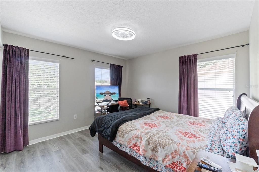 For Sale: $525,000 (5 beds, 4 baths, 3460 Square Feet)