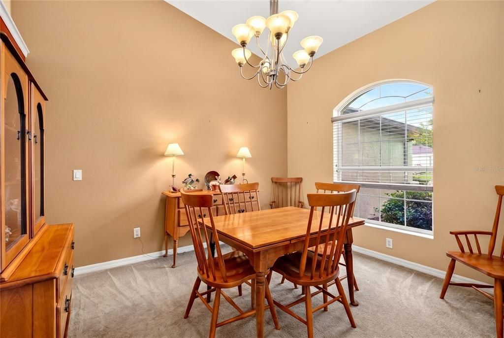 For Sale: $360,000 (3 beds, 3 baths, 2587 Square Feet)