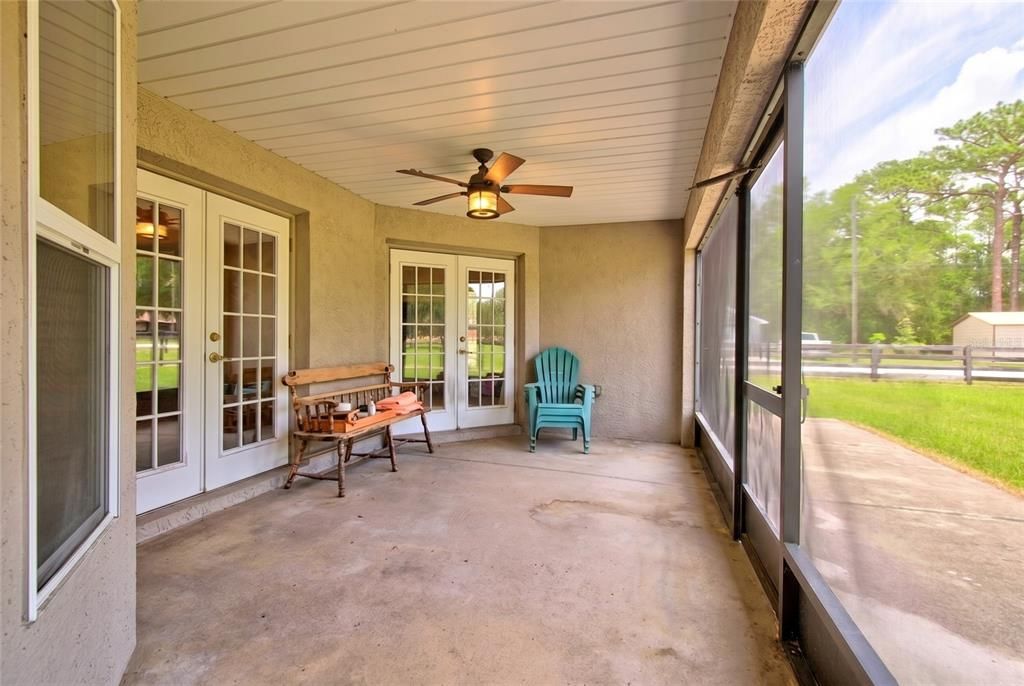 For Sale: $360,000 (3 beds, 3 baths, 2587 Square Feet)