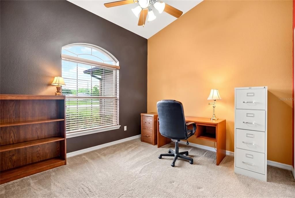 For Sale: $360,000 (3 beds, 3 baths, 2587 Square Feet)