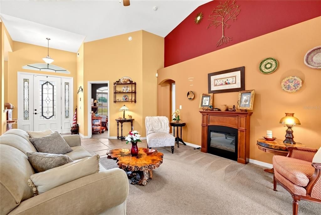 For Sale: $360,000 (3 beds, 3 baths, 2587 Square Feet)