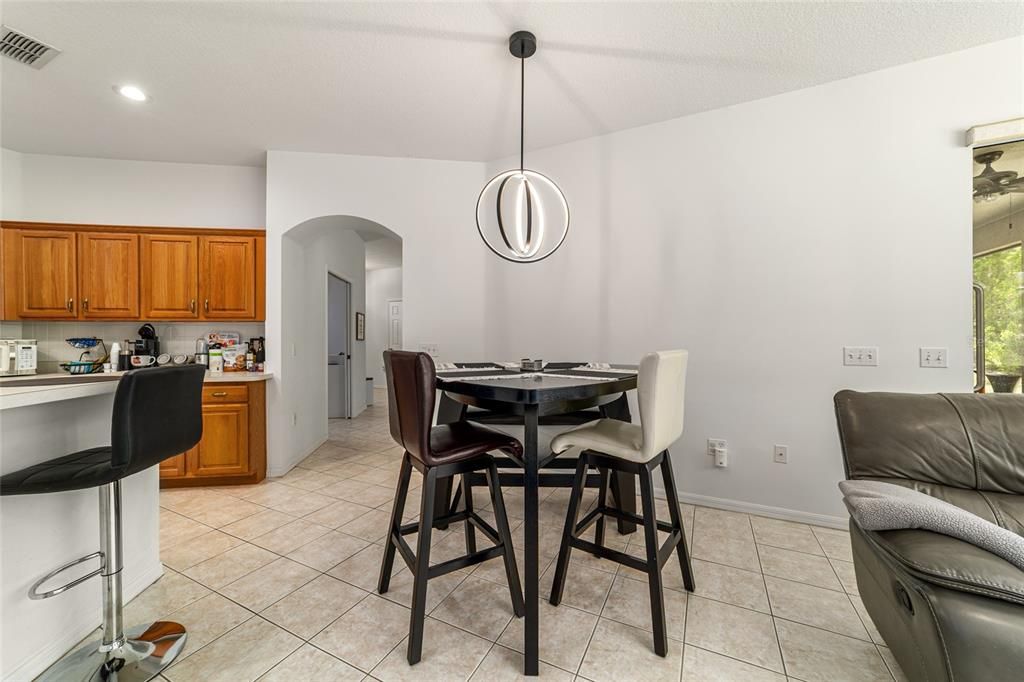 For Sale: $400,000 (3 beds, 2 baths, 2047 Square Feet)