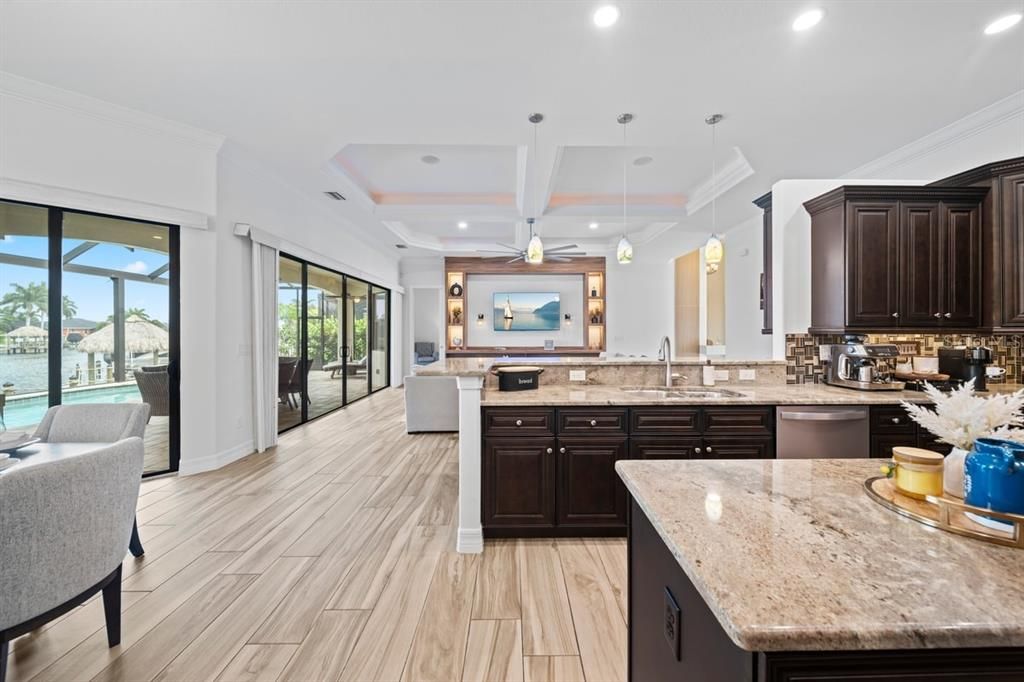 En Venta: $1,285,000 (3 camas, 3 baños, 2531 Pies cuadrados)