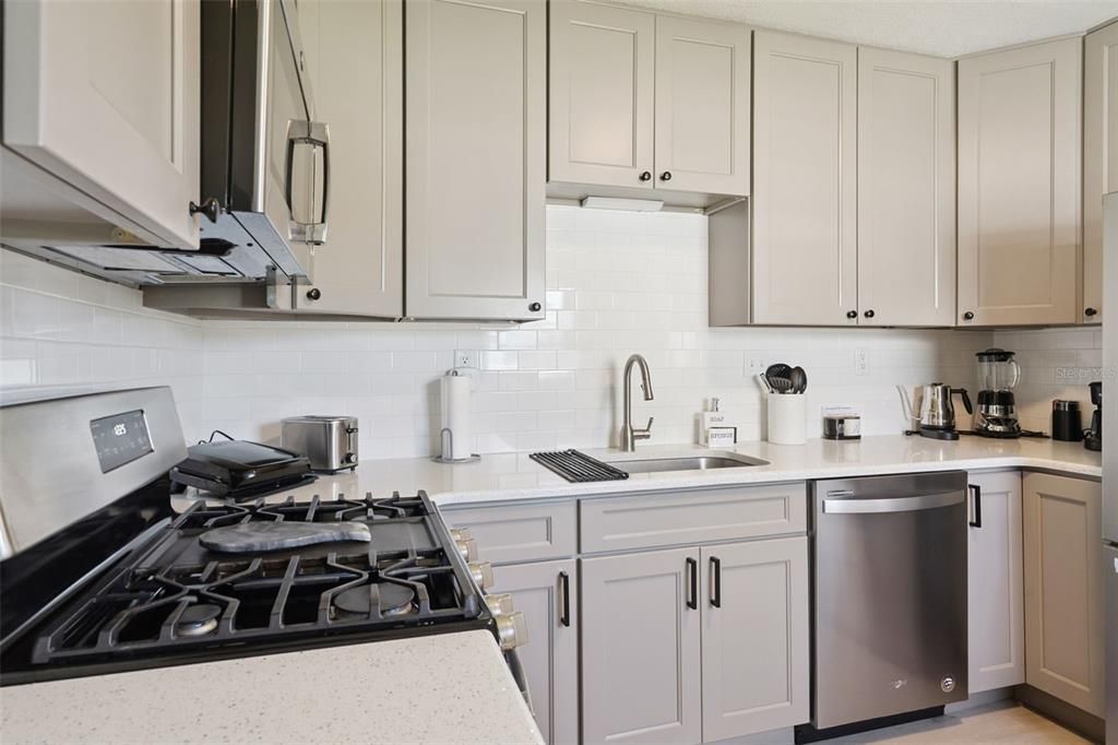 En Venta: $450,000 (3 camas, 2 baños, 1120 Pies cuadrados)