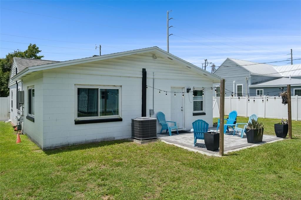 En Venta: $450,000 (3 camas, 2 baños, 1120 Pies cuadrados)