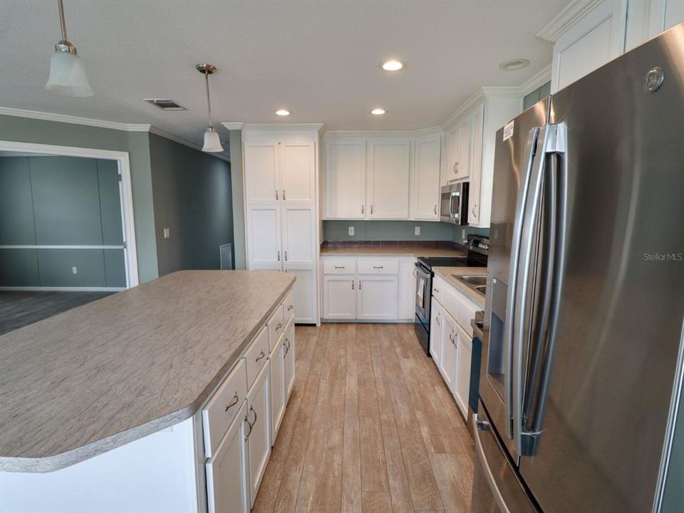 En Venta: $269,000 (2 camas, 2 baños, 1372 Pies cuadrados)