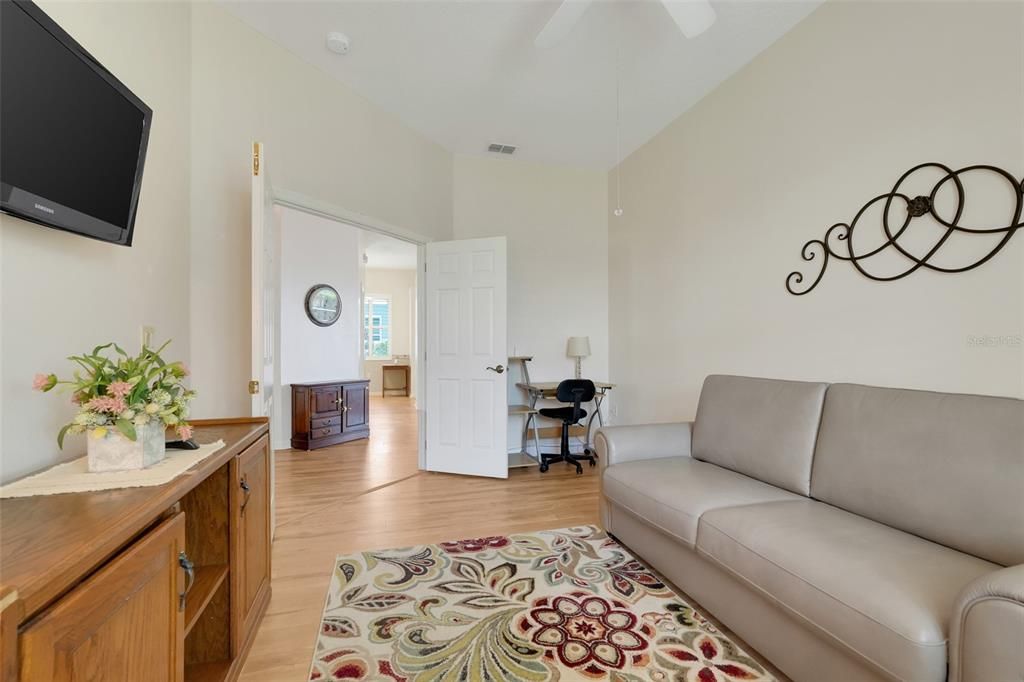 For Sale: $360,000 (2 beds, 2 baths, 1718 Square Feet)