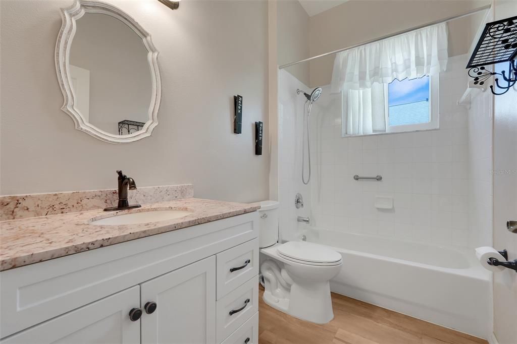For Sale: $360,000 (2 beds, 2 baths, 1718 Square Feet)