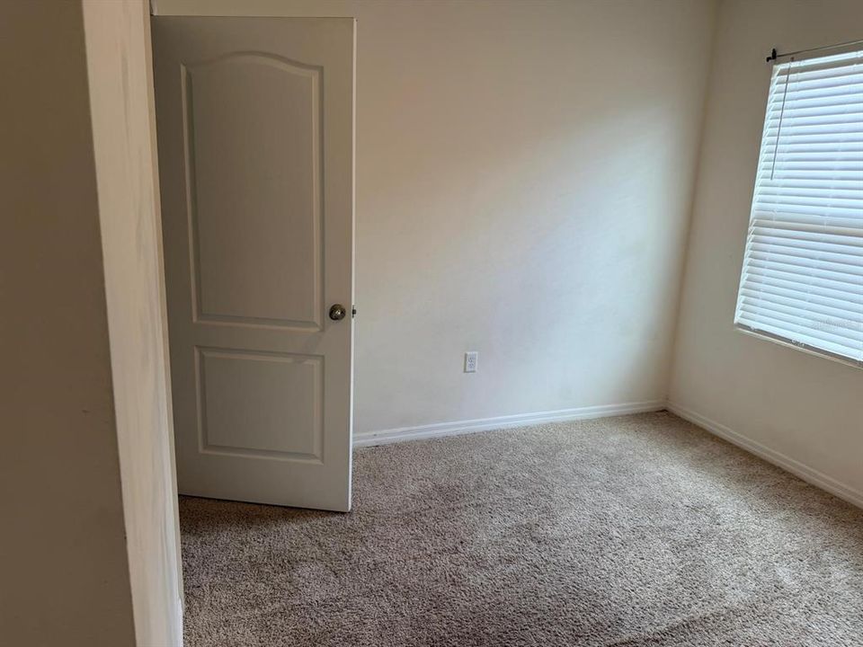 For Sale: $355,000 (4 beds, 2 baths, 1867 Square Feet)