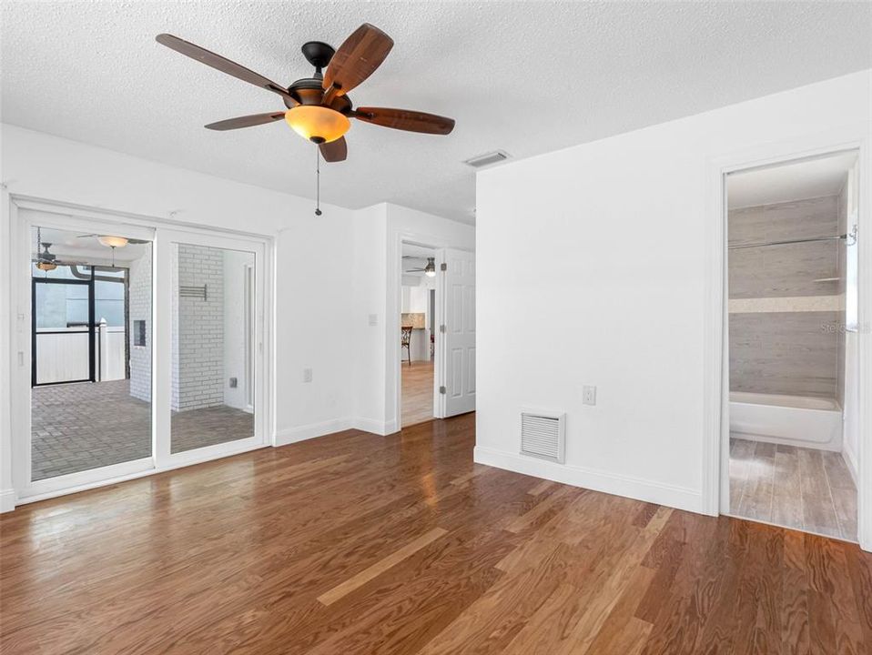 For Sale: $1,150,000 (3 beds, 2 baths, 1337 Square Feet)