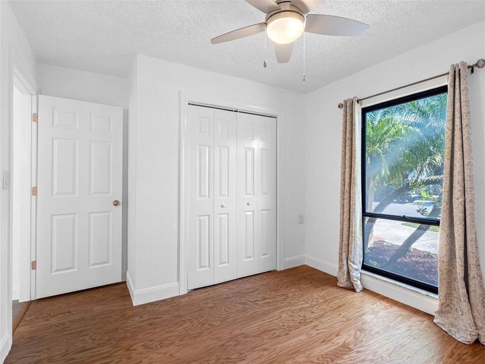 For Sale: $1,150,000 (3 beds, 2 baths, 1337 Square Feet)