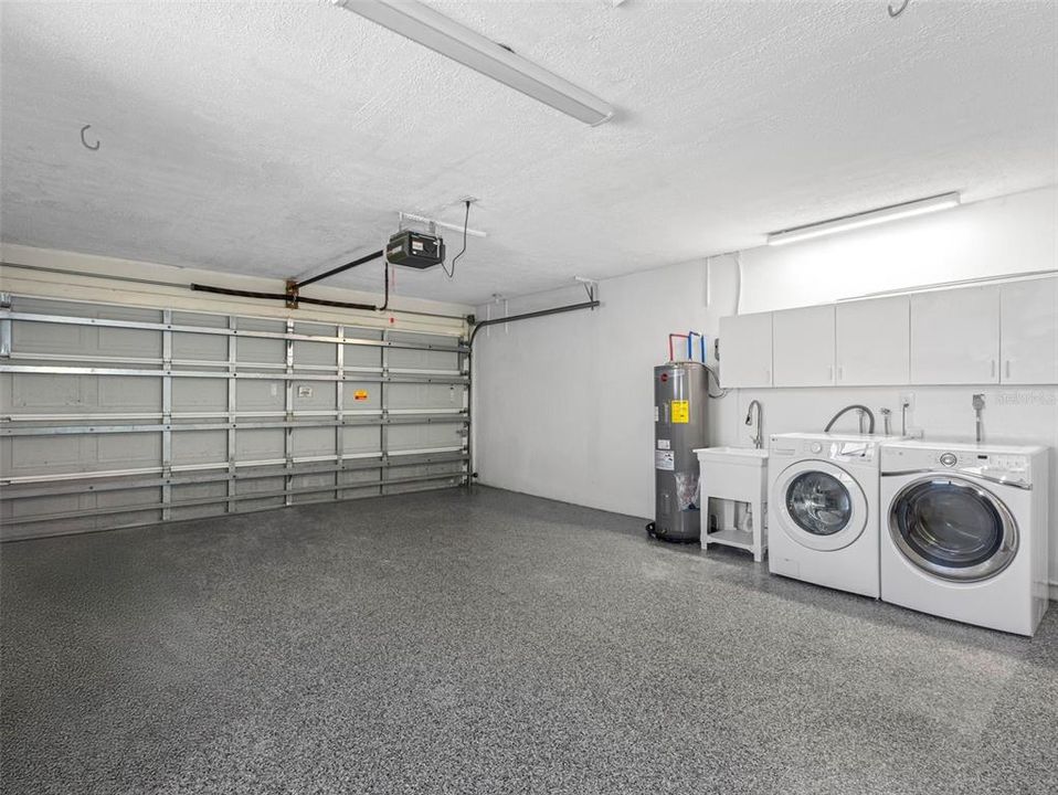 For Sale: $1,150,000 (3 beds, 2 baths, 1337 Square Feet)