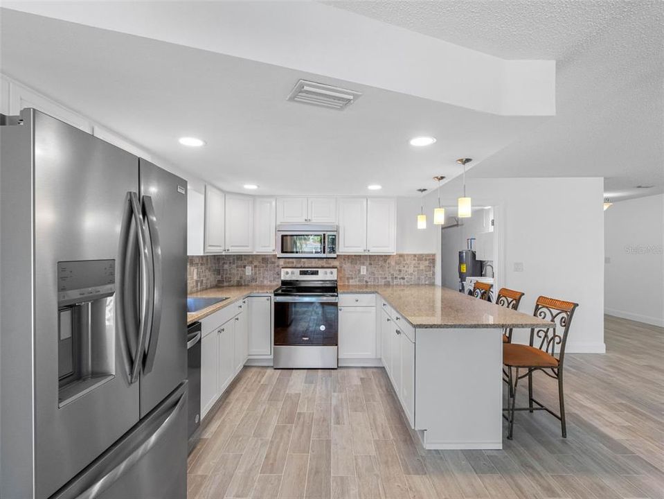 For Sale: $1,150,000 (3 beds, 2 baths, 1337 Square Feet)