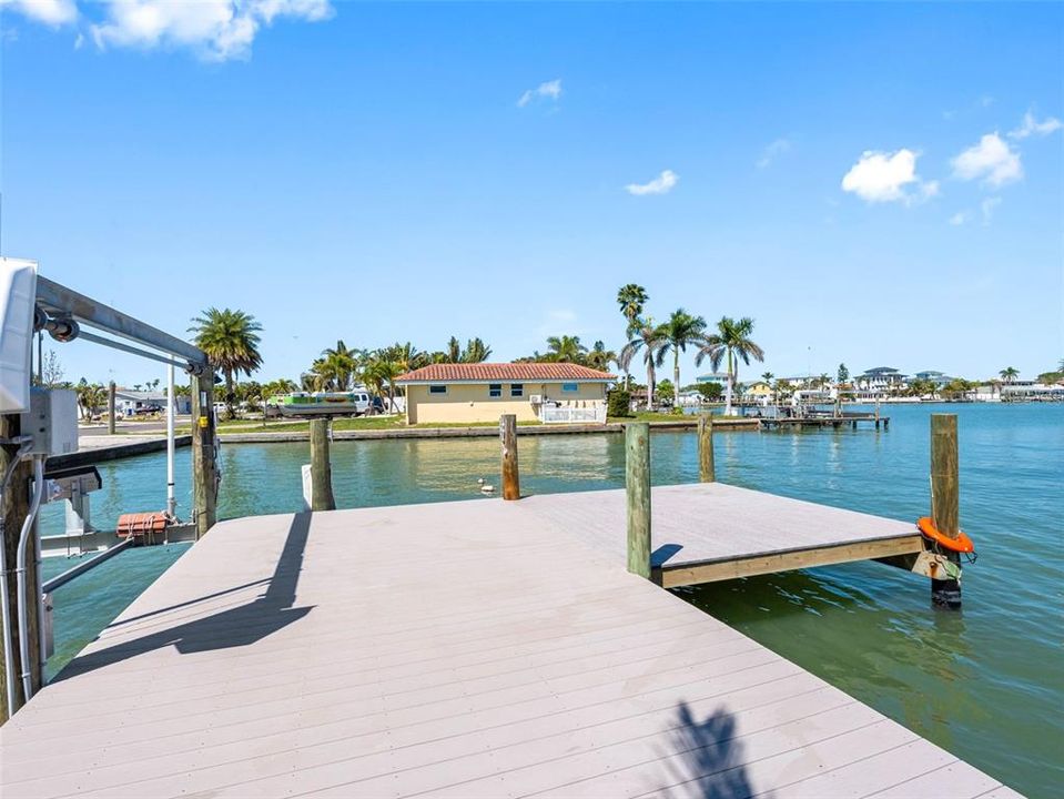 For Sale: $1,150,000 (3 beds, 2 baths, 1337 Square Feet)