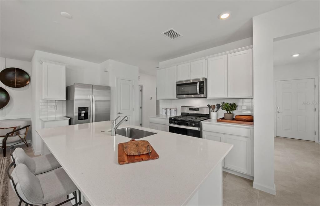 For Sale: $408,980 (4 beds, 2 baths, 1580 Square Feet)