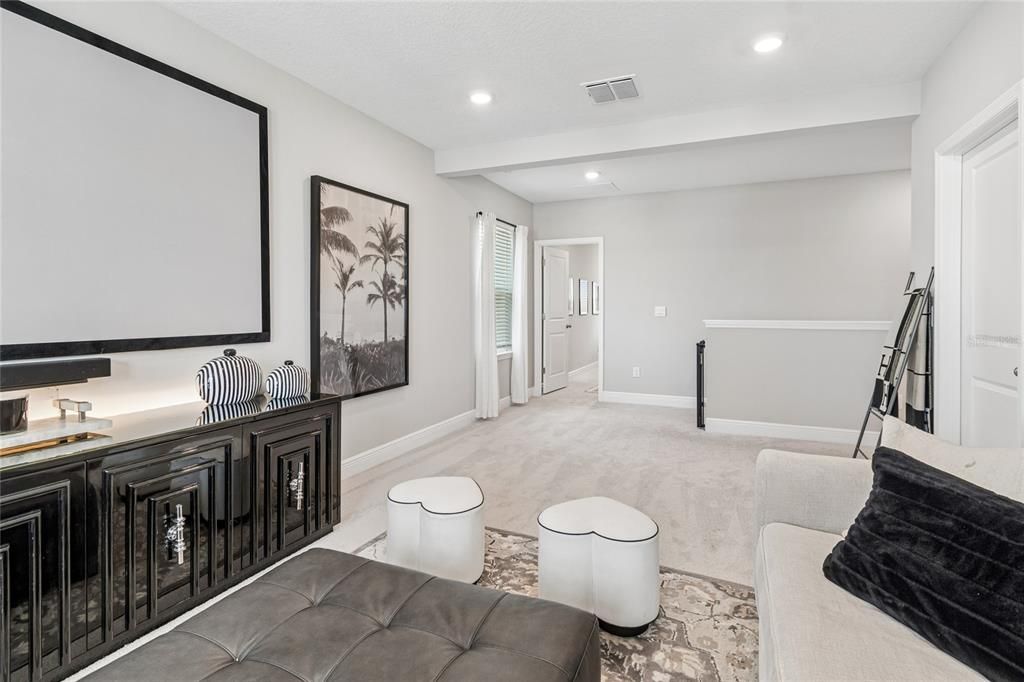 For Sale: $599,999 (5 beds, 3 baths, 2934 Square Feet)
