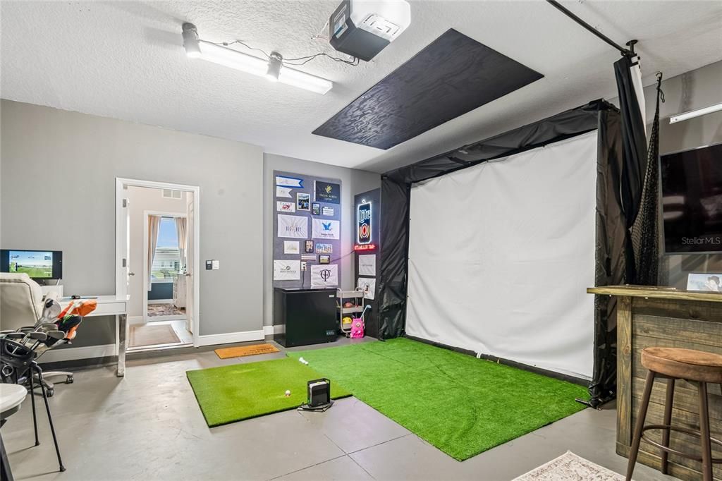 For Sale: $599,999 (5 beds, 3 baths, 2934 Square Feet)
