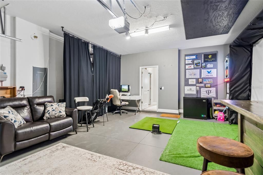 For Sale: $599,999 (5 beds, 3 baths, 2934 Square Feet)
