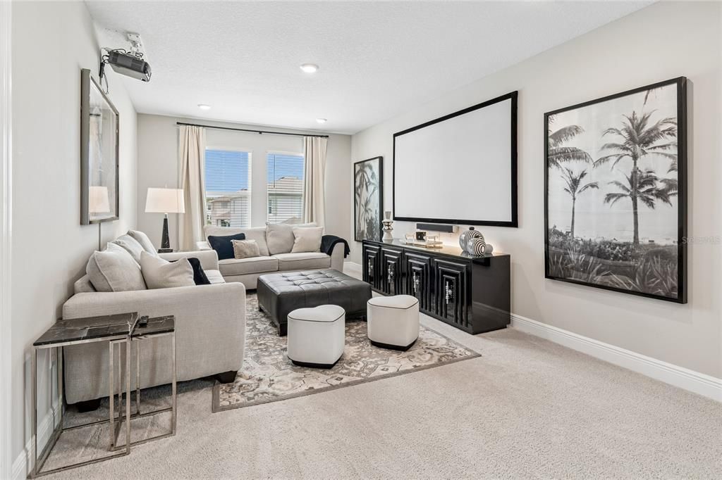 For Sale: $599,999 (5 beds, 3 baths, 2934 Square Feet)
