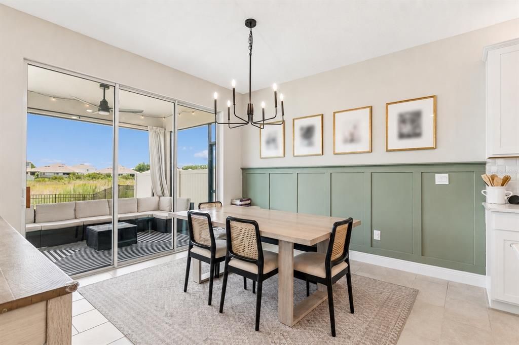 For Sale: $599,999 (5 beds, 3 baths, 2934 Square Feet)