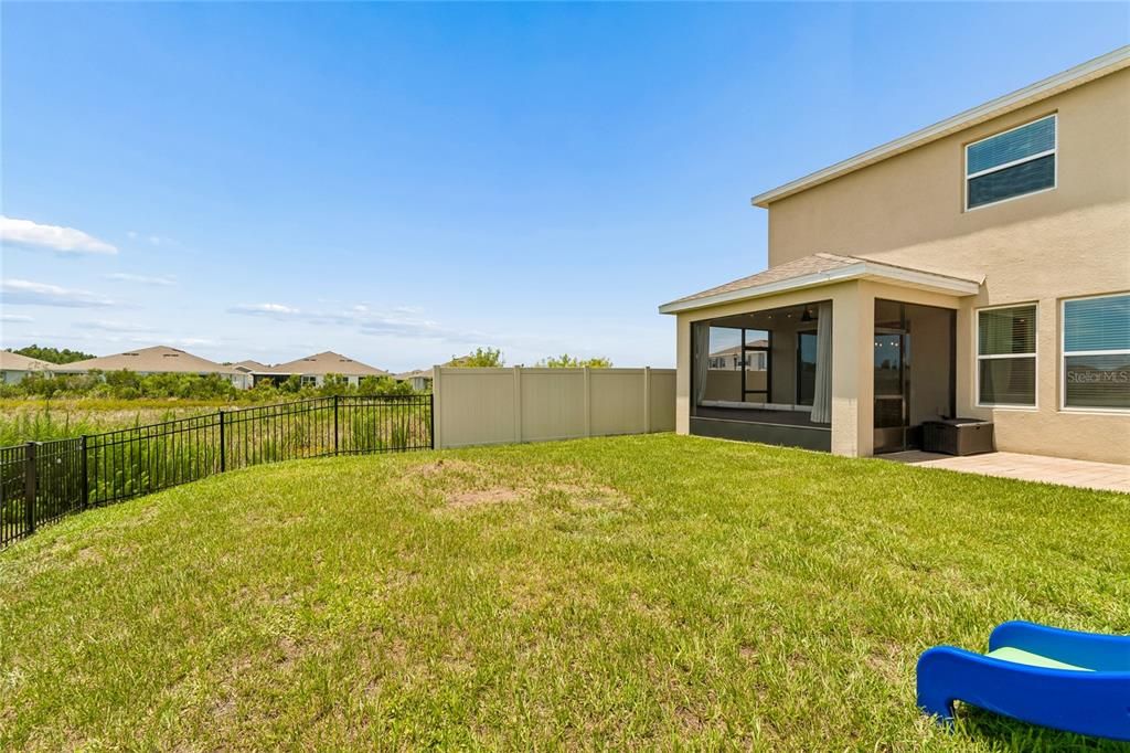For Sale: $599,999 (5 beds, 3 baths, 2934 Square Feet)