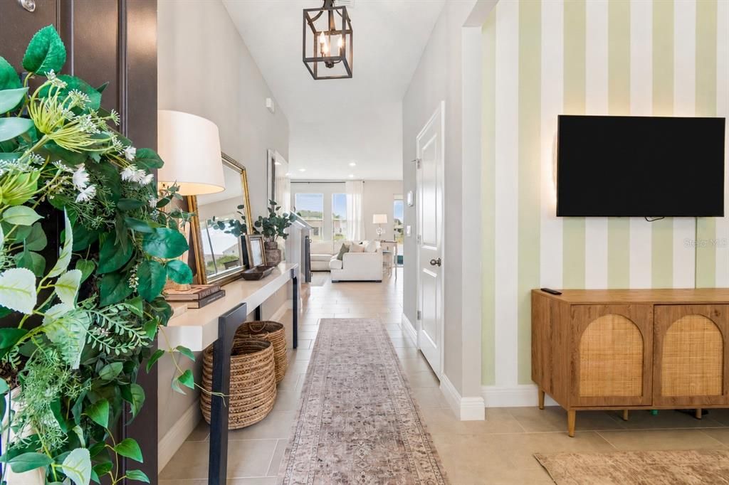 For Sale: $599,999 (5 beds, 3 baths, 2934 Square Feet)