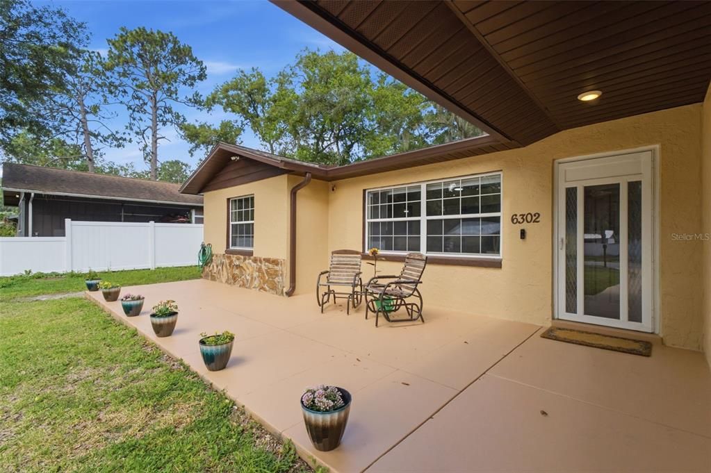 For Sale: $274,900 (3 beds, 2 baths, 1248 Square Feet)