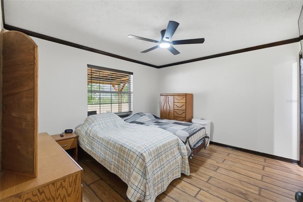 For Sale: $274,900 (3 beds, 2 baths, 1248 Square Feet)