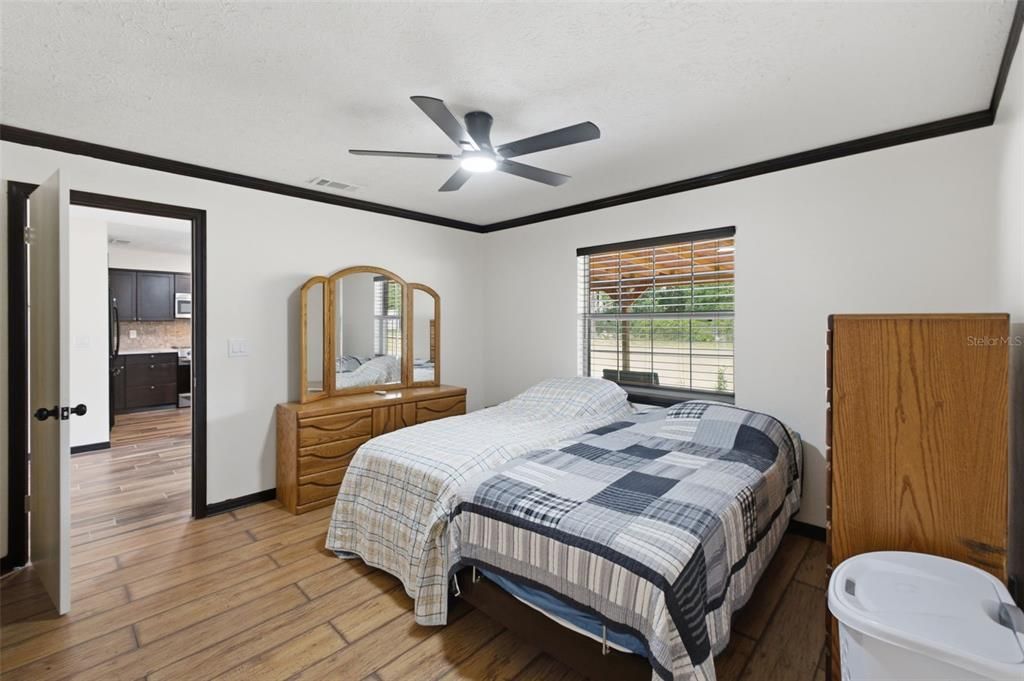 For Sale: $274,900 (3 beds, 2 baths, 1248 Square Feet)