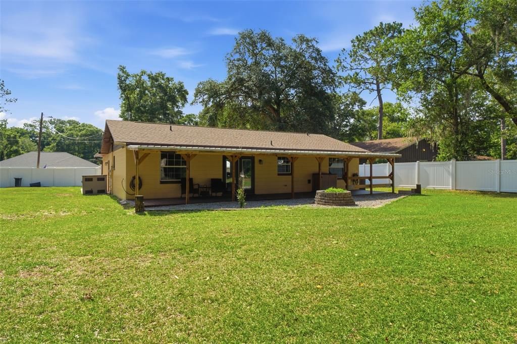 For Sale: $274,900 (3 beds, 2 baths, 1248 Square Feet)