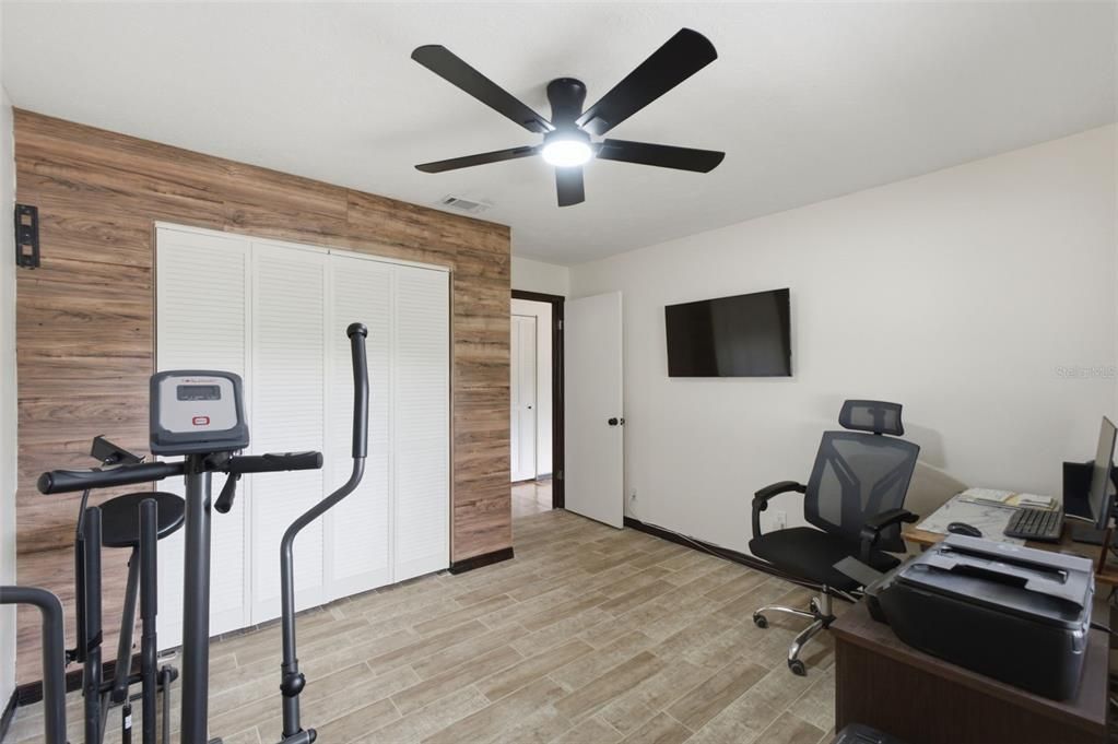 For Sale: $274,900 (3 beds, 2 baths, 1248 Square Feet)