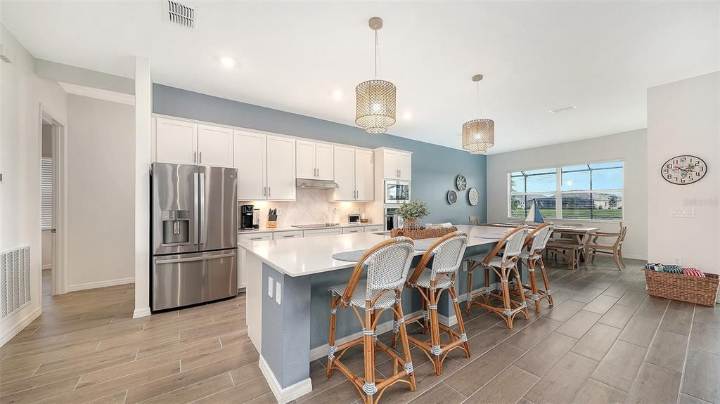 For Rent: $11,500 (3 beds, 3 baths, 2650 Square Feet)