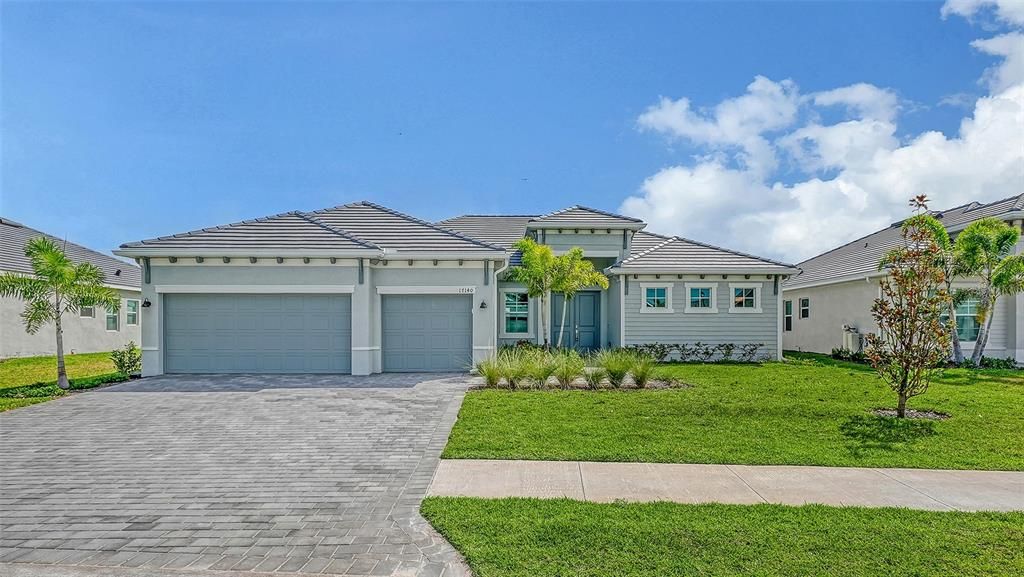 For Rent: $11,500 (3 beds, 3 baths, 2650 Square Feet)